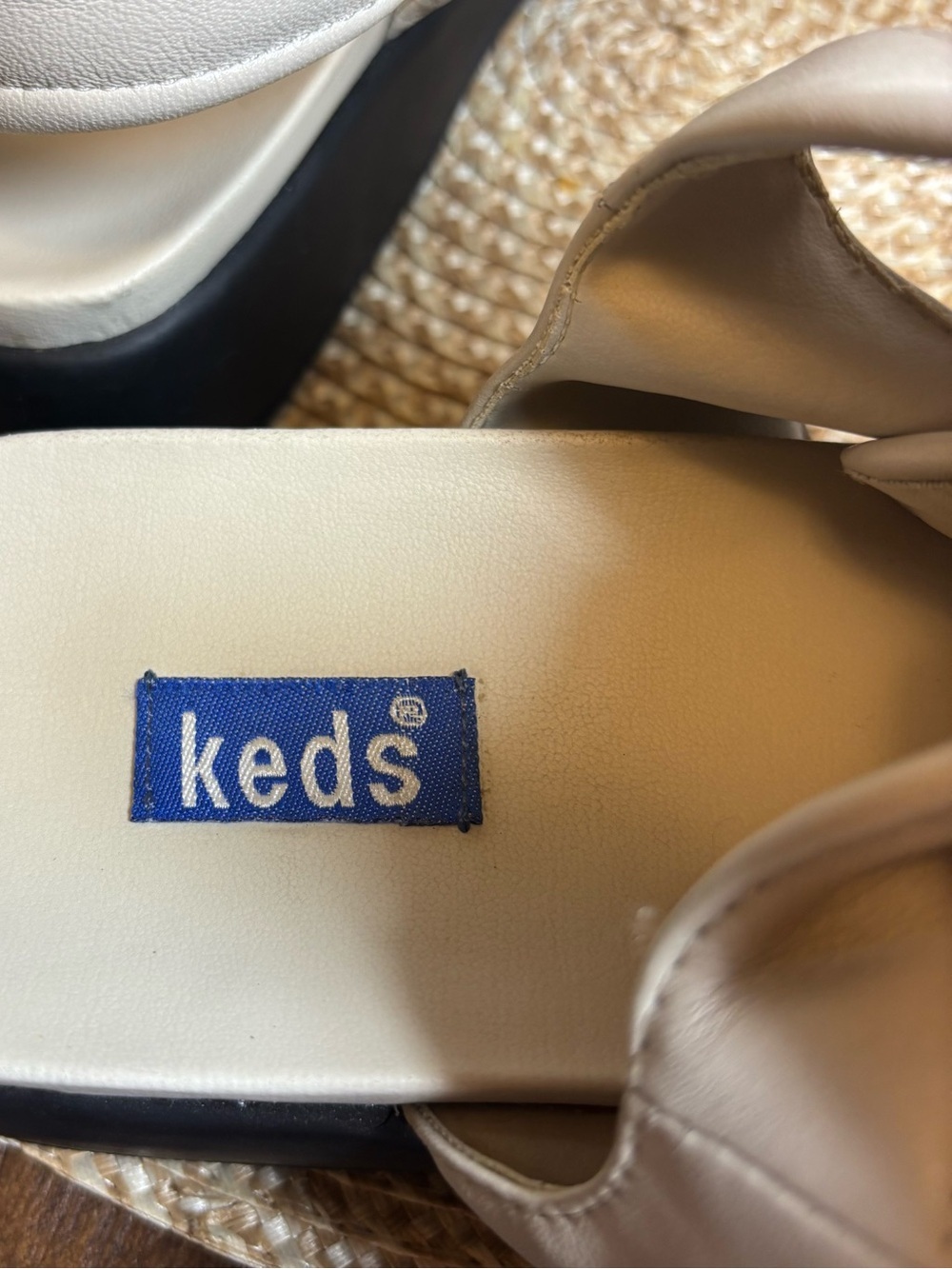 Keds Women’s cream leather multi-strap sandals adjustable closures Sz 8.5 - Picture 10 of 12